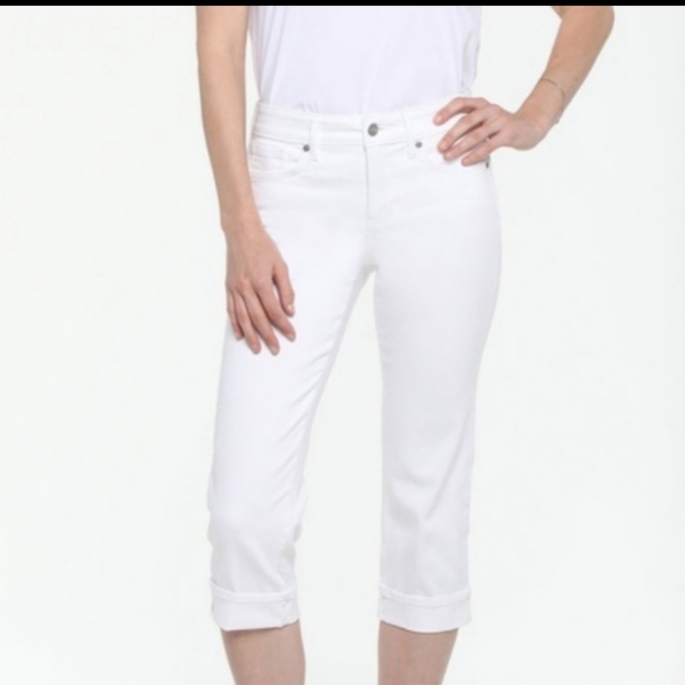 NWOT NDYJ White FlexXtuck Cropped Jeans